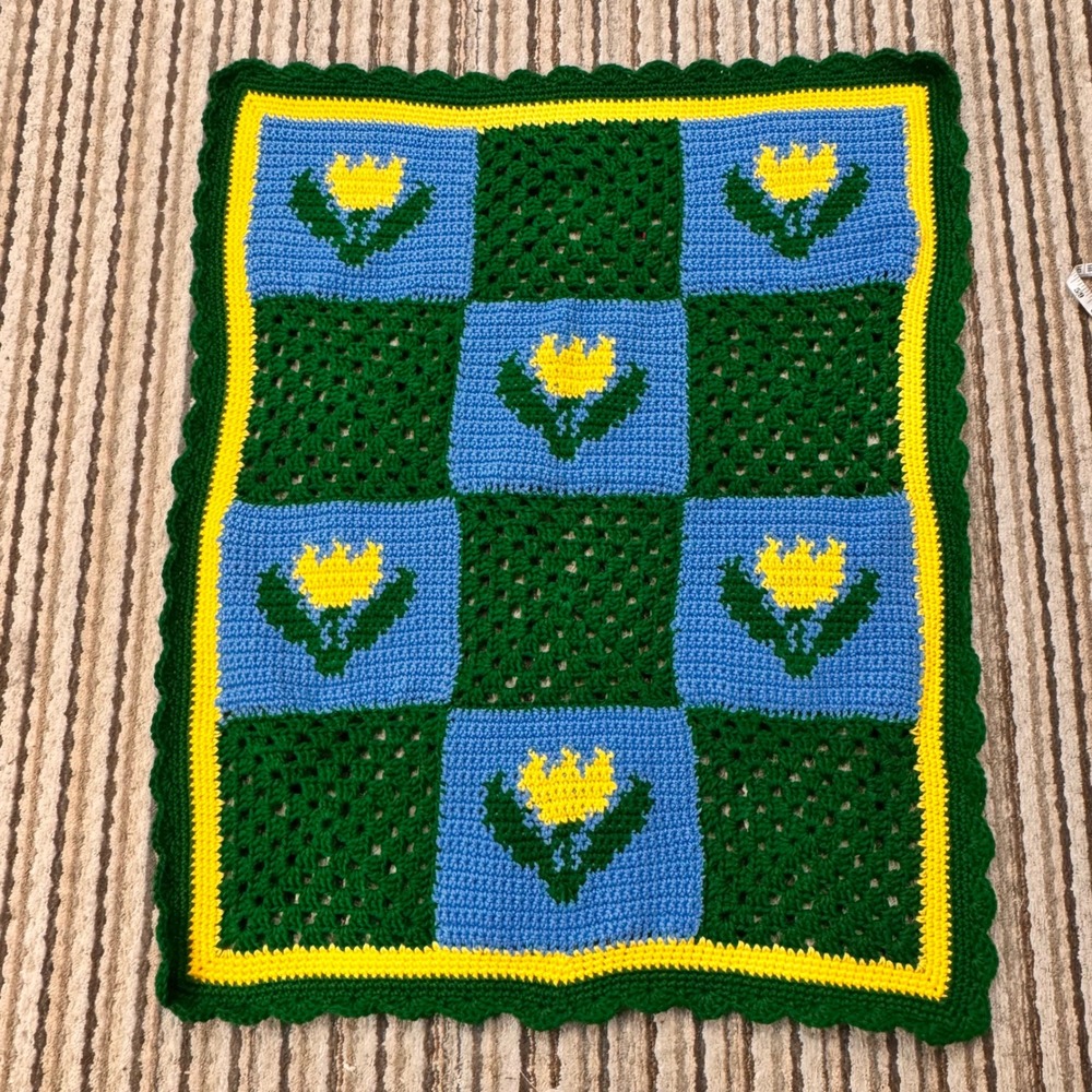 VTG Handmade Crochet Granny Square Blanket‎ Yellow Blue Tulip Flower Baby Throw
